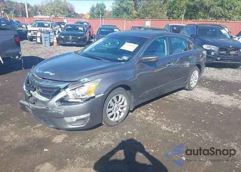2015 Nissan Altima 2.5 S z USA, uszkodzony, nr VIN 1N4AL3AP5FC262313